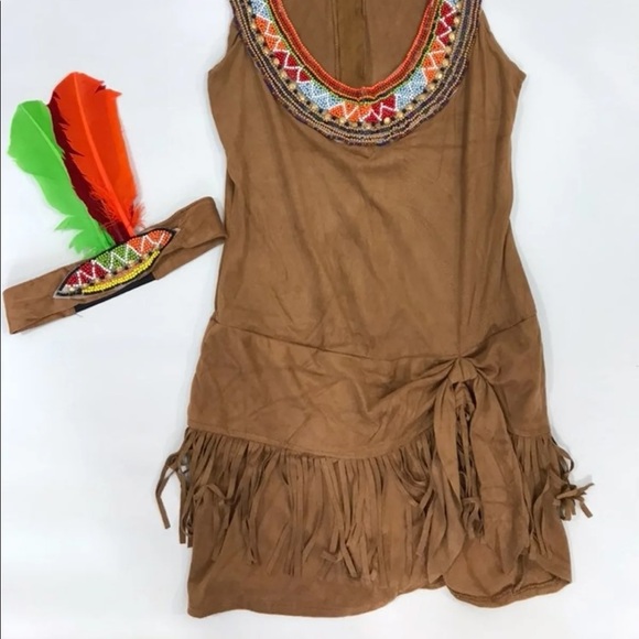 Queen Of The Tribe Adult Costume Small - Picture 2 of 4